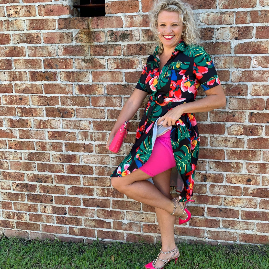 Skanties Electric Flamingo Ships from AUSTRALIA